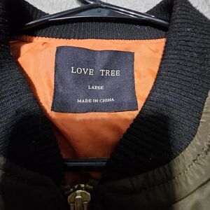 LOVE TREE ARMY GREEN ZIP-UP BOMBER COAT SIZE LARGE GREAT USED CONDITION